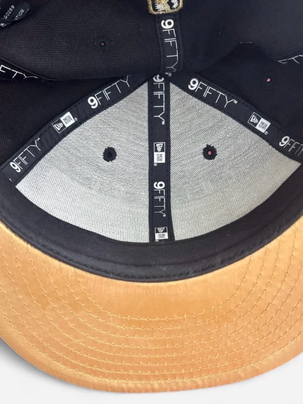 New Era Chicago Bulls Black and Gold Snapback Hat